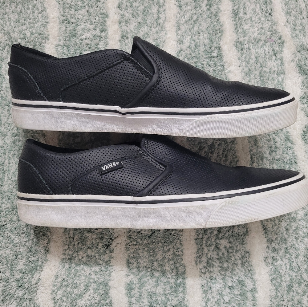 Vans Asher Women's Perforated Black Slip-on shoes sz10